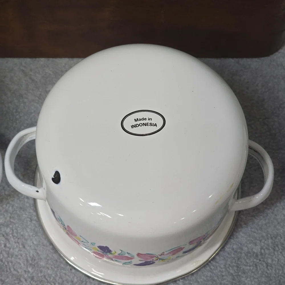 Vintage Enamelware Pots Set of 2 Floral Pink Purple White Lids Indonesia 80s